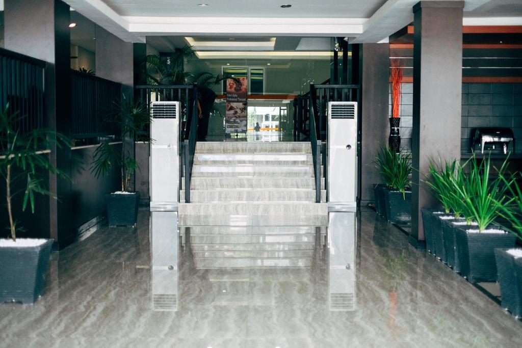 Alpha Hotel Pekanbaru Eksteriør billede