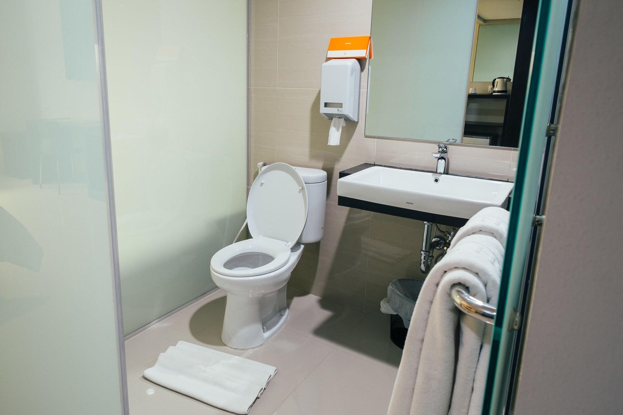 Alpha Hotel Pekanbaru Eksteriør billede