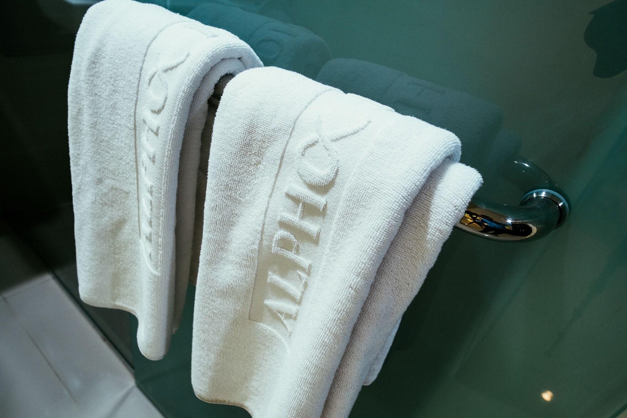 Alpha Hotel Pekanbaru Eksteriør billede