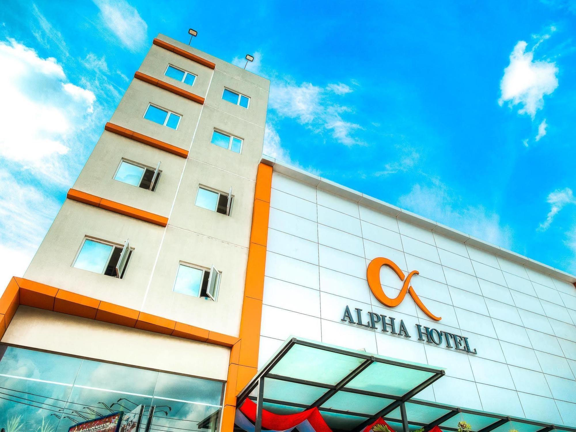 Alpha Hotel Pekanbaru Eksteriør billede