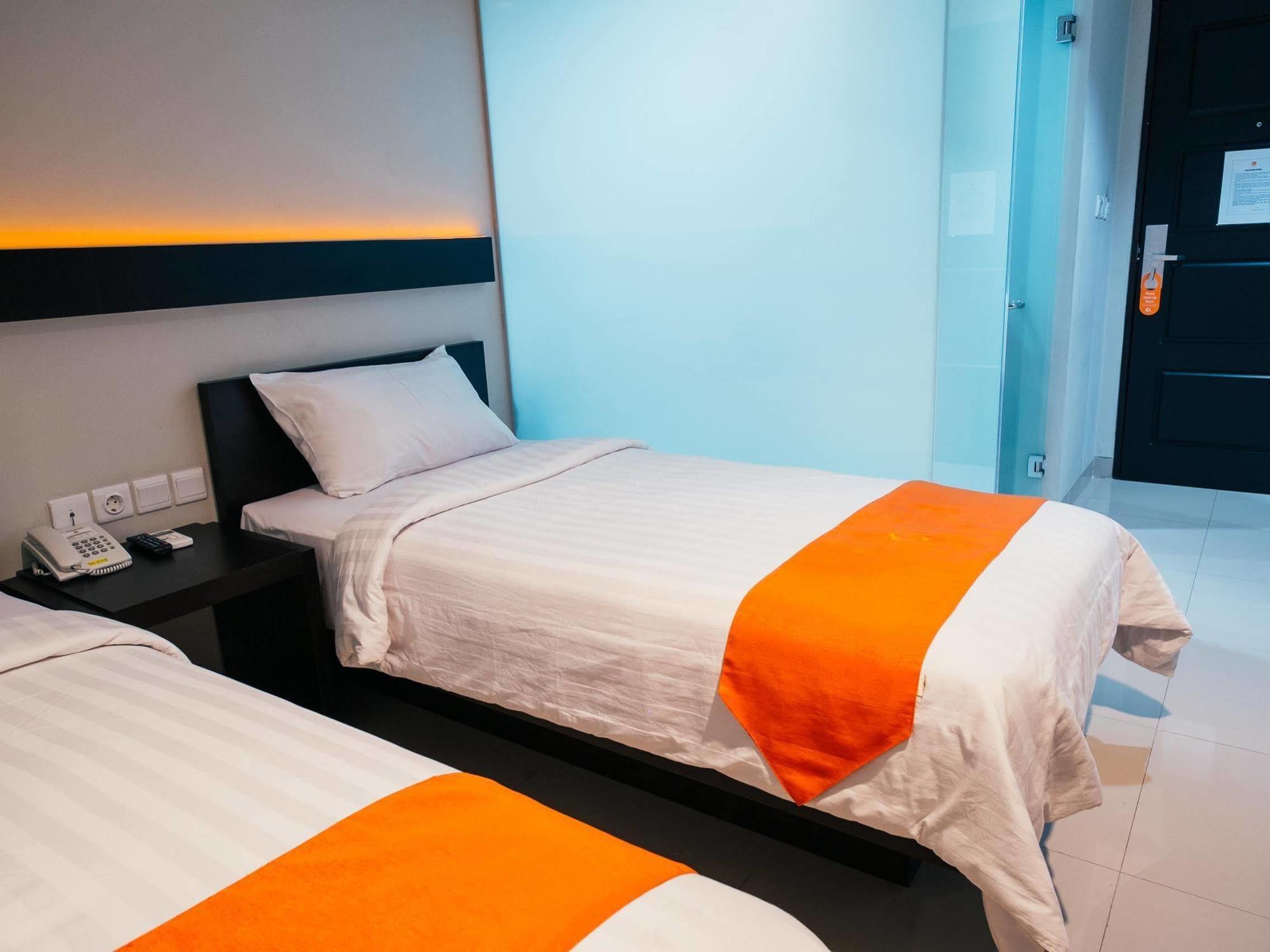 Alpha Hotel Pekanbaru Eksteriør billede