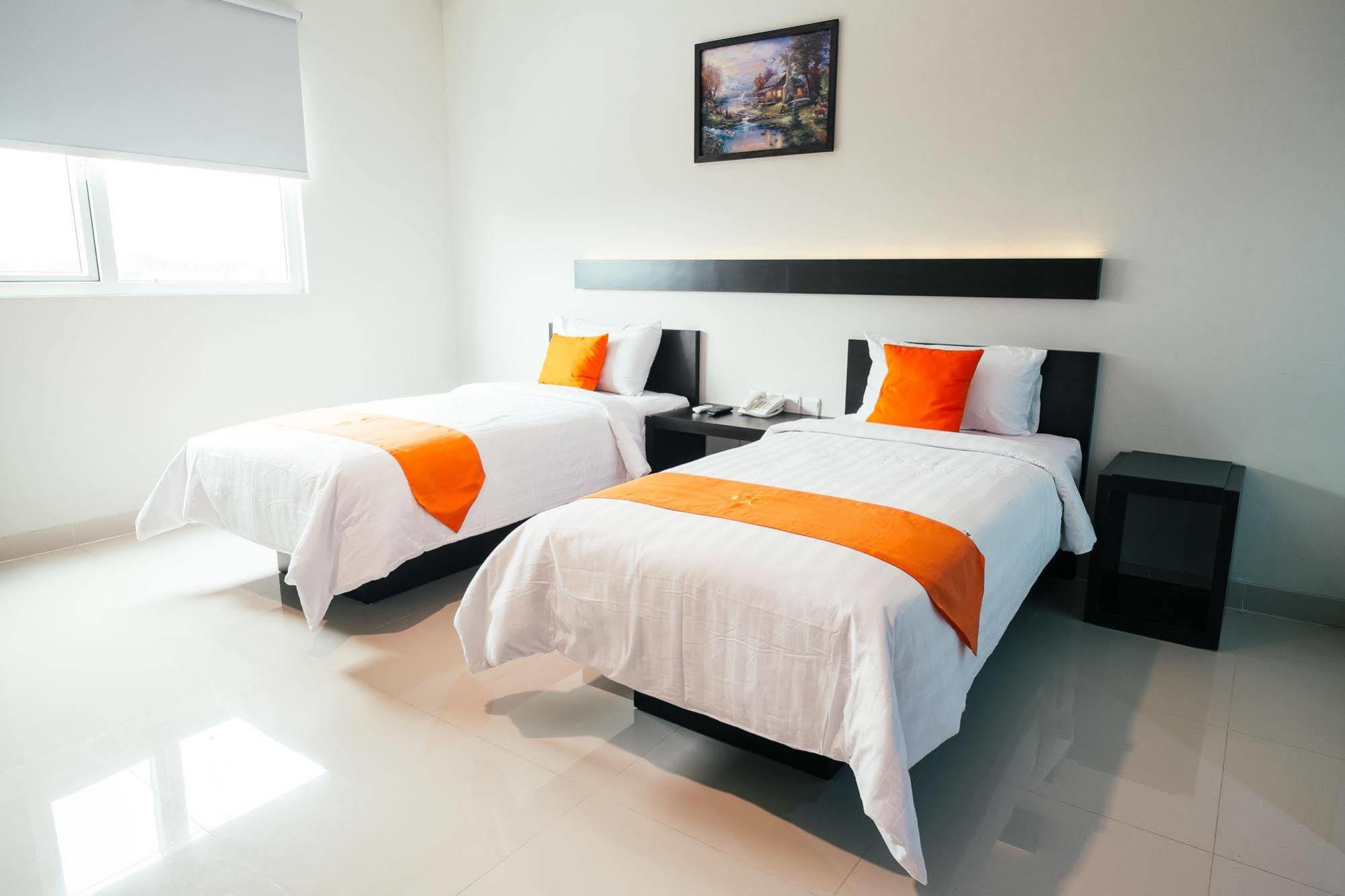 Alpha Hotel Pekanbaru Eksteriør billede
